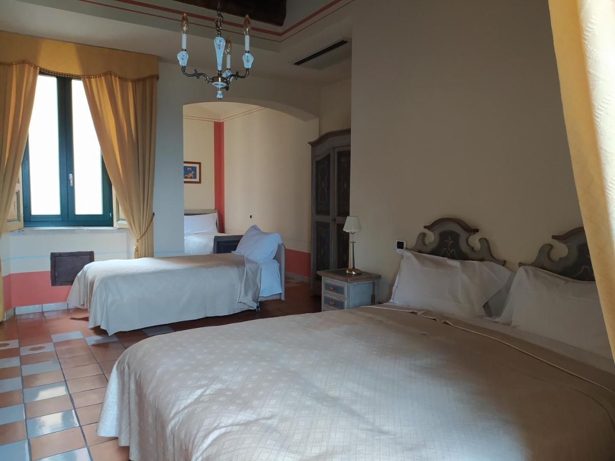 Antichi Feudi Dimora D'Epoca Hotel Teggiano Kültér fotó