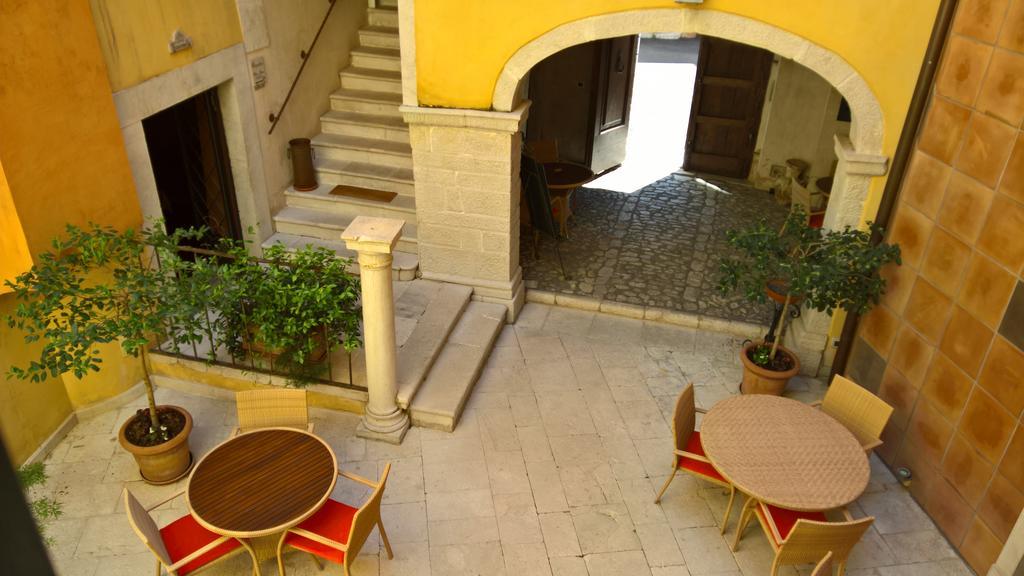 Antichi Feudi Dimora D'Epoca Hotel Teggiano Kültér fotó