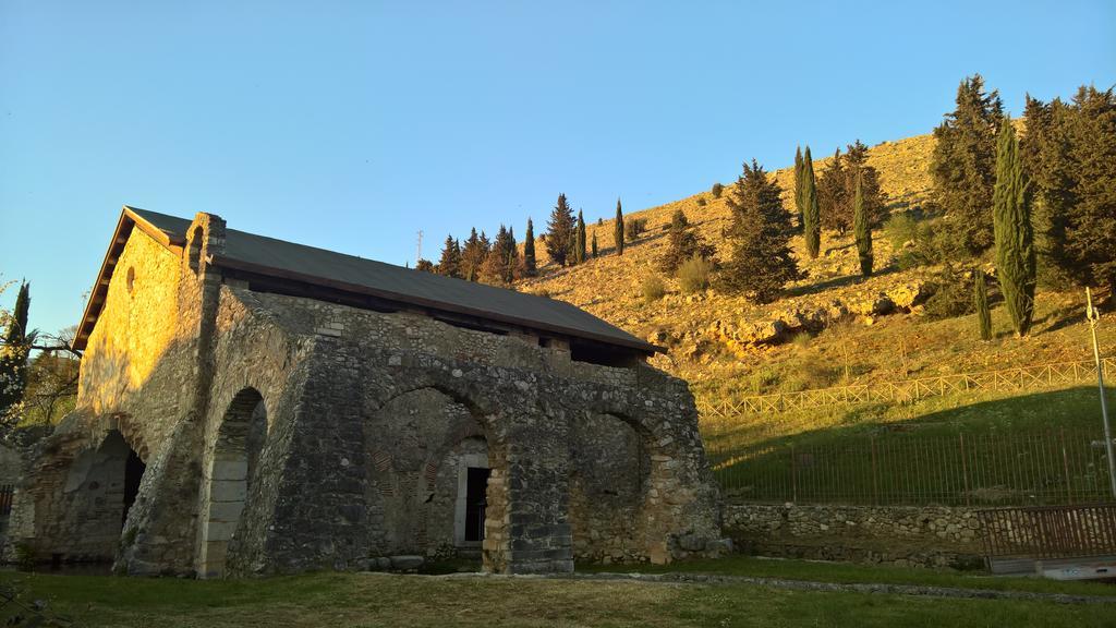 Antichi Feudi Dimora D'Epoca Hotel Teggiano Kültér fotó